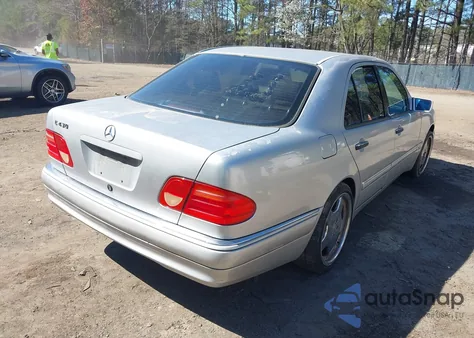 1999 Mercedes-Benz E 430 from USA, damaged, VIN WDBJF70HXXA861237